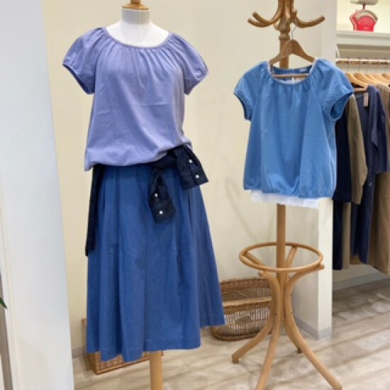 天竺ギャザーシャツのご紹介です。
