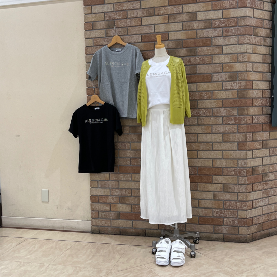 ロゴTシャツ